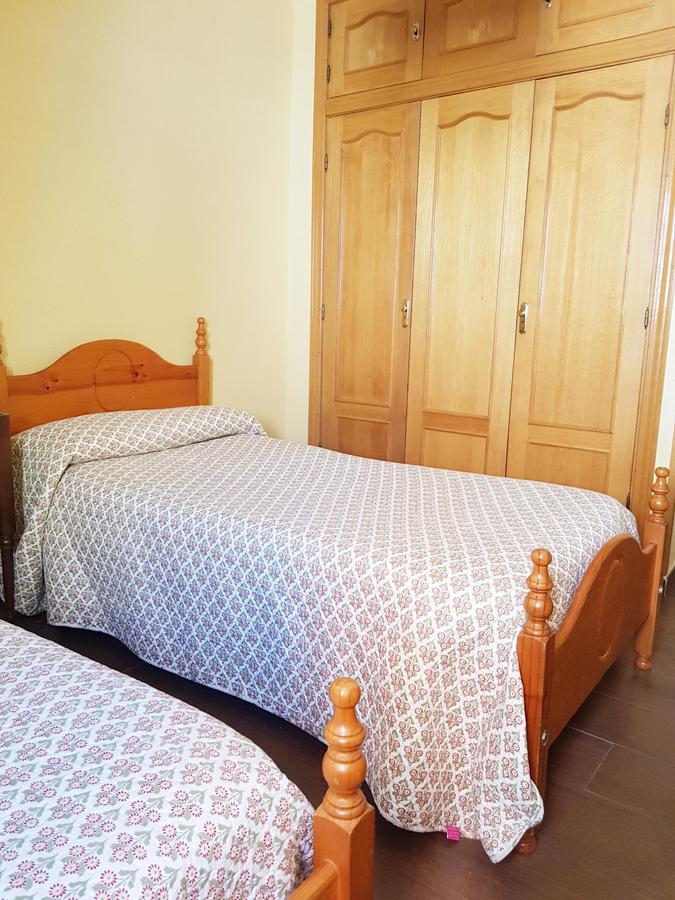 מדריד Hostal Puerta Bonita Vista Alegre מראה חיצוני תמונה